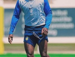 Sadio Mane Bisa Beli Ferrari 2 Pesawat Jet,Namun Dia Lebih Memilih Mensejahterakan Warganya.