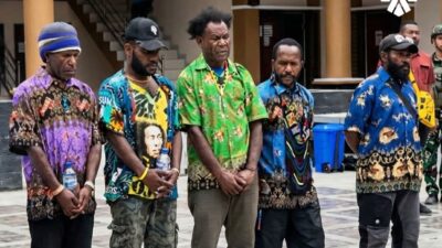 5 Anggota KKB Di Intan Jaya Sertakan, Dan Ucapkan Janji Setia NKRI